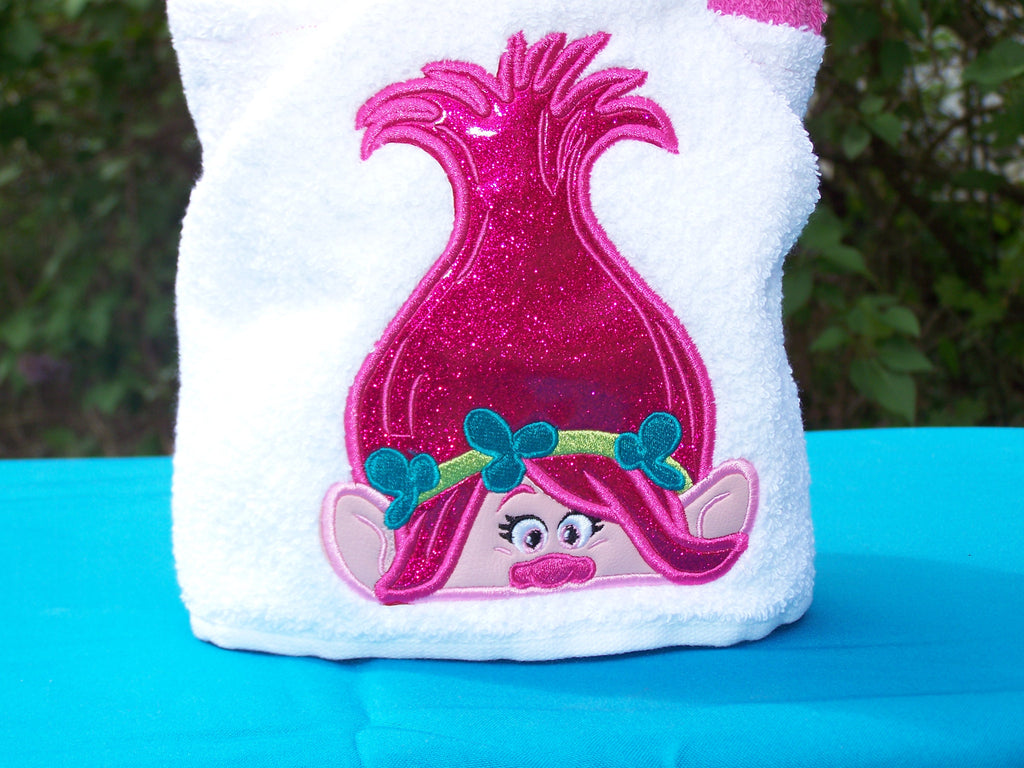 Trolls discount hooded towel